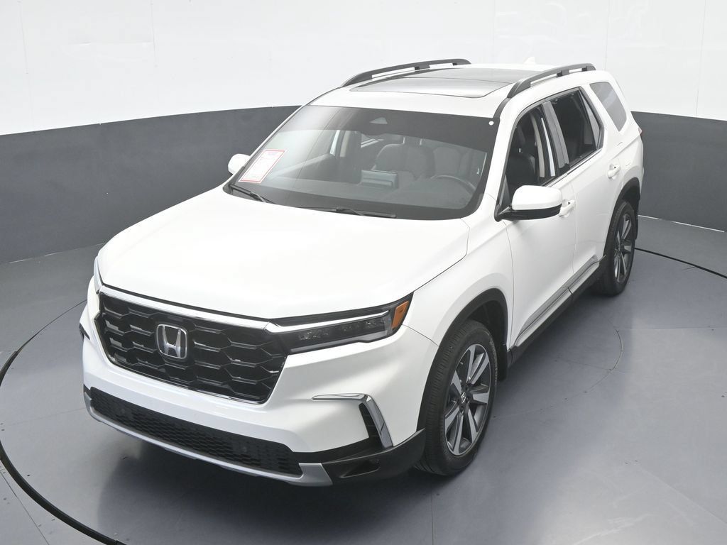Used 2025 Honda Pilot Touring image 52