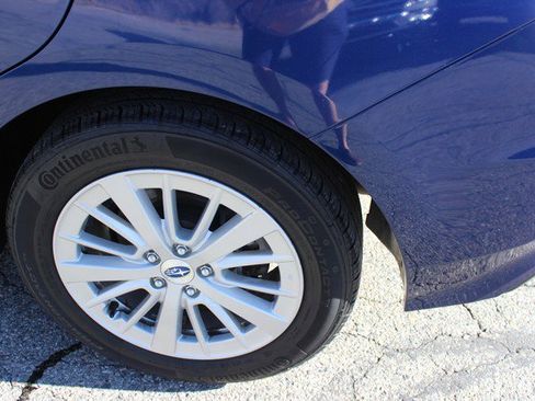 Used 2017 Subaru Impreza 2.0i Premium image 4