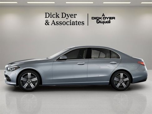 Used 2025 Mercedes-Benz C 300 Sedan image 24