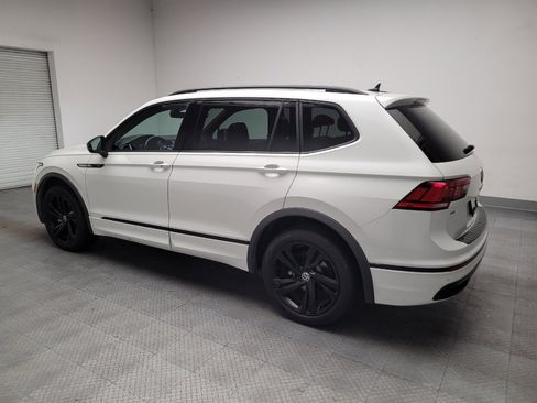 Used 2024 Volkswagen Tiguan SE R-Line FWD image 3