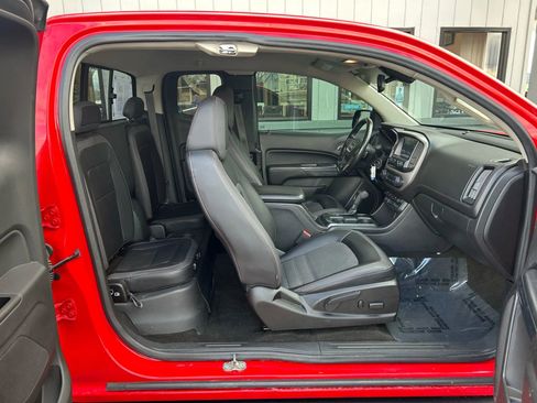 Used 2016 GMC Canyon SLE w/ All Terrain Adventure Package image 25