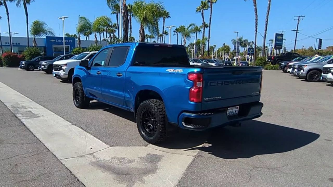Used 2022 Chevrolet Silverado 1500 Custom AWD/4WD image 6