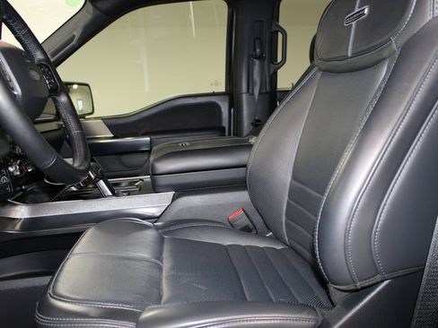 Used 2025 Ford F150 Platinum image 22