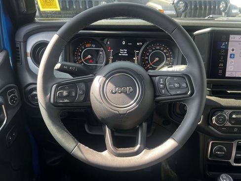 Used 2026 Jeep Wrangler Unlimited Sport AWD/4WD image 13