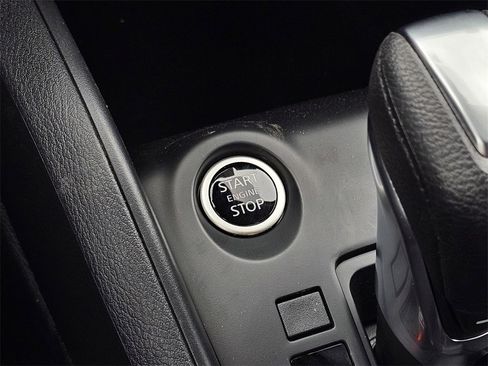 New 2025 Nissan Kicks Play S image 10