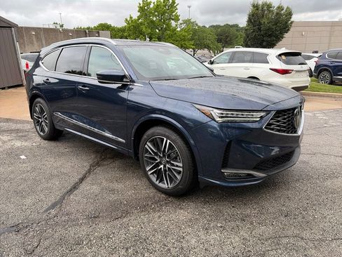 Used 2026 Acura MDX SH-AWD w/ Advance Package image 3
