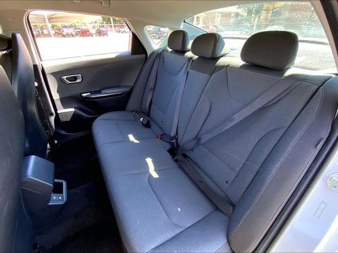 Used 2025 Kia K4 FWD image 21