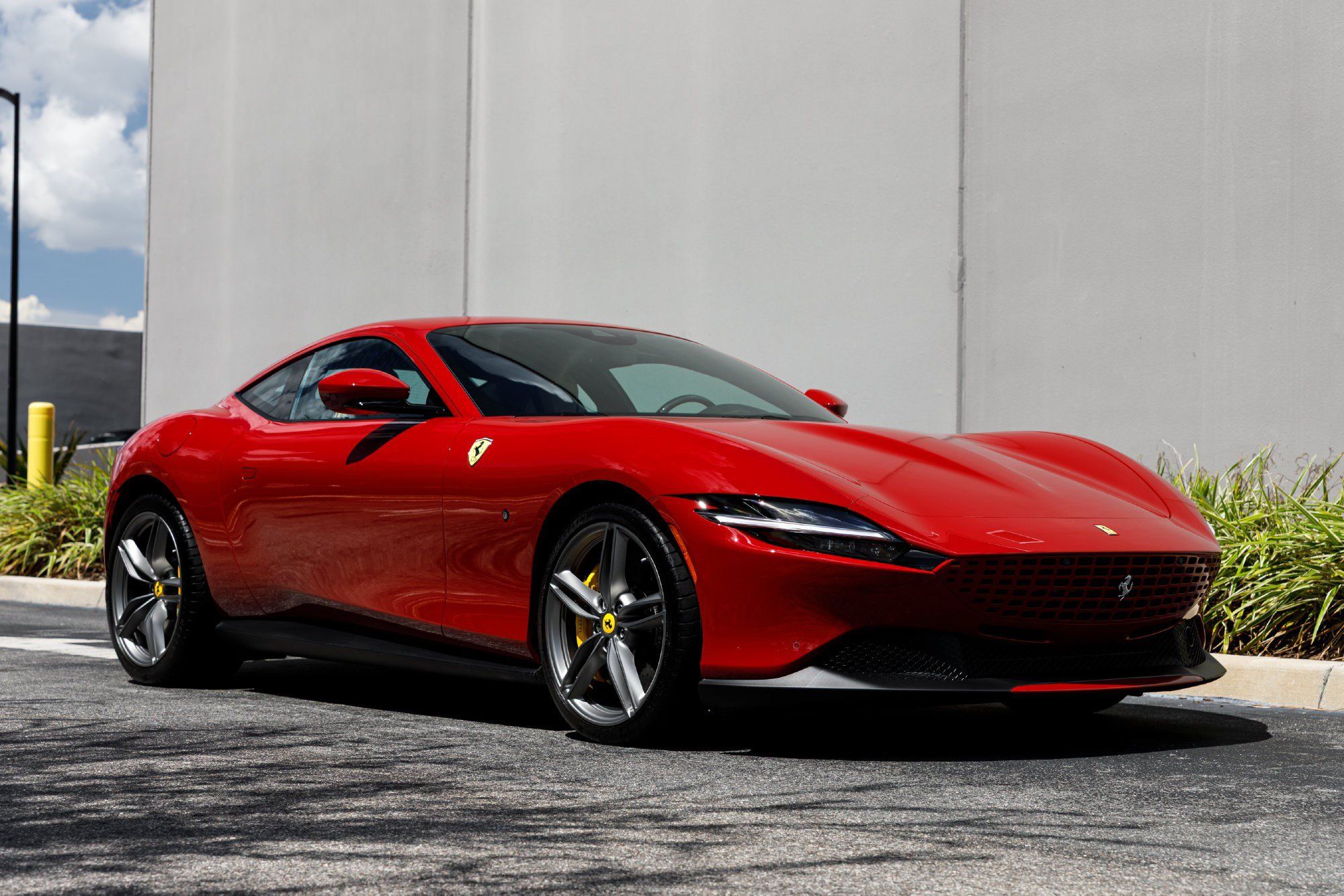 Used 2023 Ferrari Roma RWD image 14