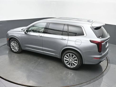 Certified 2025 Cadillac XT6 Premium Luxury w/ Technology Package AWD/4WD image 43