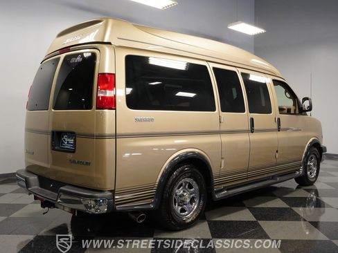 Used 2006 Chevrolet Express 1500 w/ Preferred Equipment Group image 12