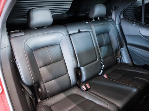 Used 2022 Chevrolet Equinox Premier image 11