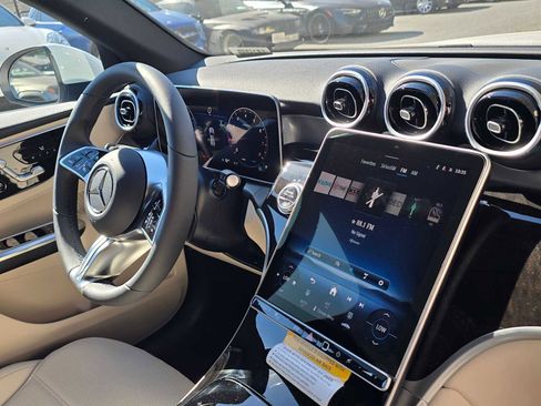 New 2026 Mercedes-Benz GLC 300 GLC 300 image 10