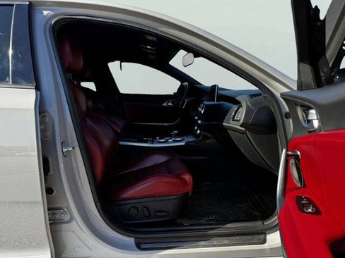 Used 2020 Kia Stinger GT2 image 46