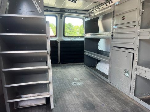 Used 2023 Chevrolet Express 3500 Extended w/ Driver Convenience Package RWD image 5