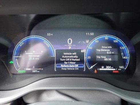 Certified 2026 Toyota Sienna XLE Woodland Edition image 29