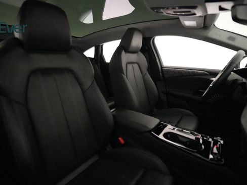 Used 2025 Audi A6 e-tron Premium Plus w/ Premium Plus image 23