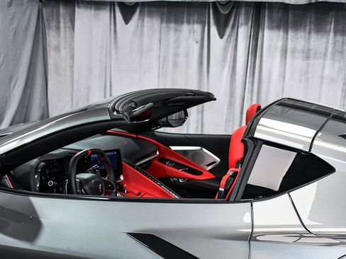 Used 2022 Chevrolet Corvette Stingray Preferred Cpe w/ Z51 Performance Package RWD image 79