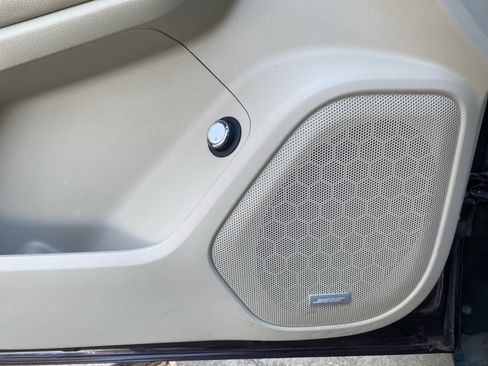 Used 2017 GMC Acadia Denali w/ Technology Package image 28