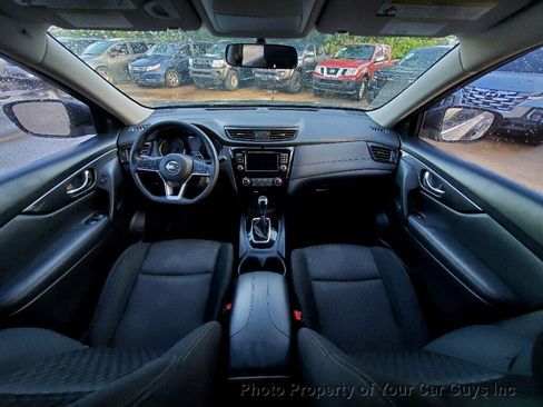 Used 2018 Nissan Rogue S image 22