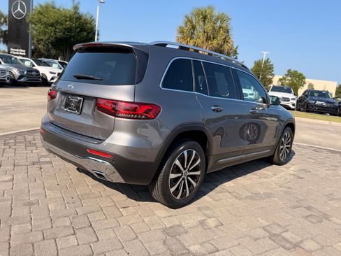 Used 2022 Mercedes-Benz GLB 250 image 8