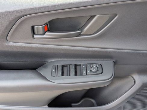 Used 2024 Toyota Prius Prime FWD image 18