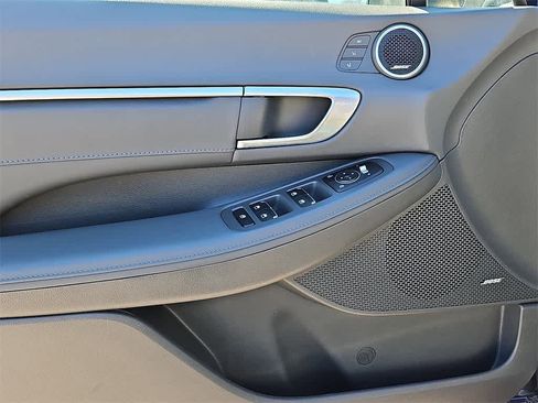 Used 2022 Hyundai Sonata Limited w/ Winter Weather Package image 10