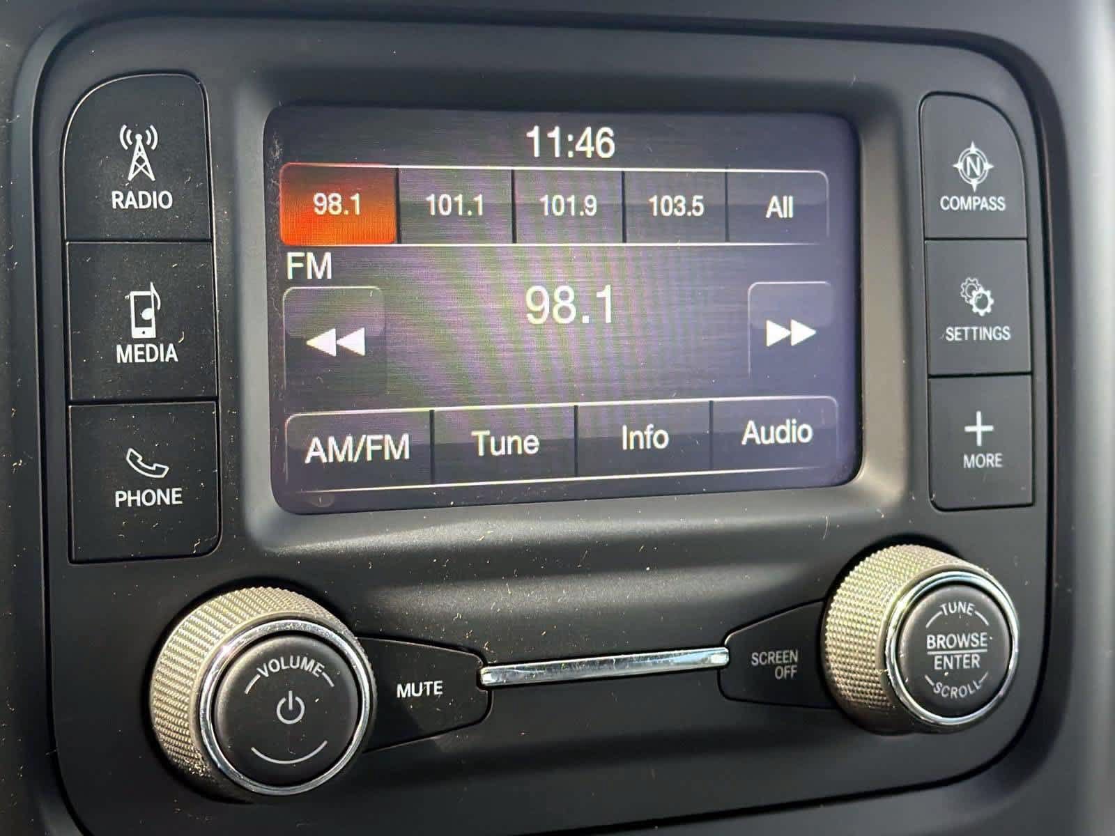 Used 2022 RAM 3500 Tradesman w/ Chrome Appearance Group AWD/4WD image 25