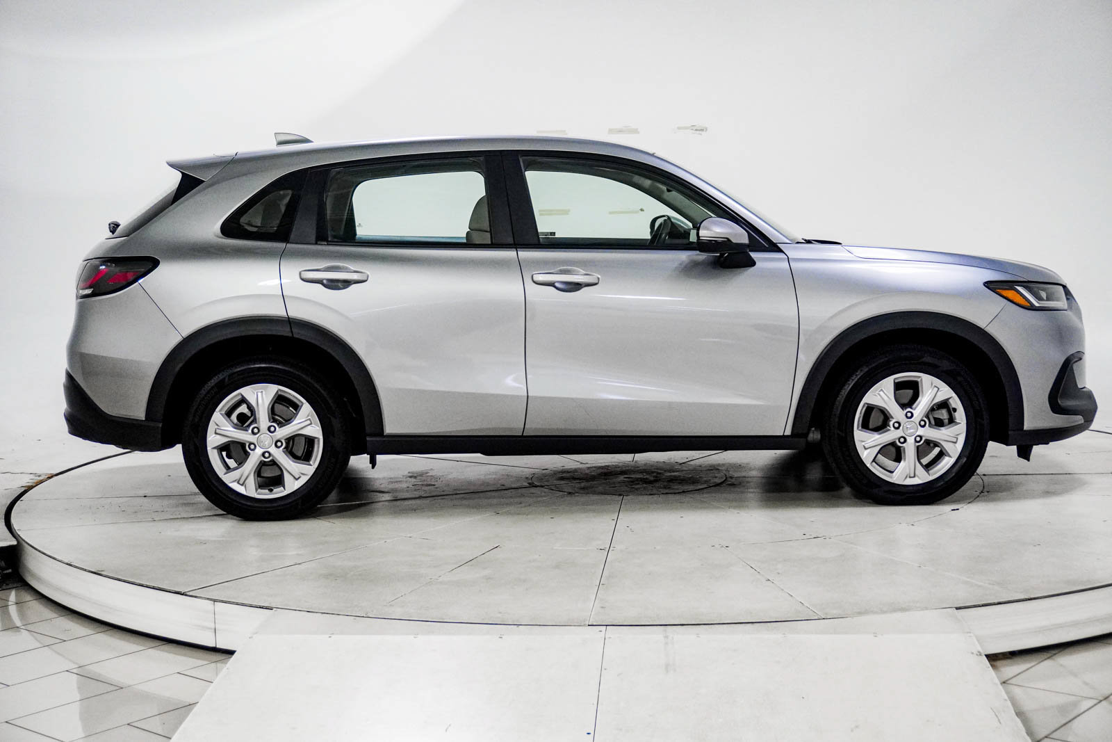 Used 2024 Honda HR-V LX image 11