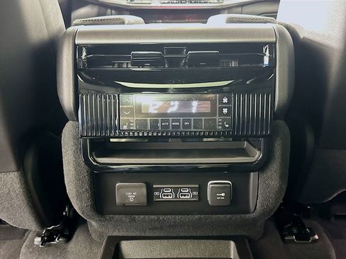 New 2026 Jeep Grand Wagoneer L Limited w/ Premium Group II AWD/4WD image 27