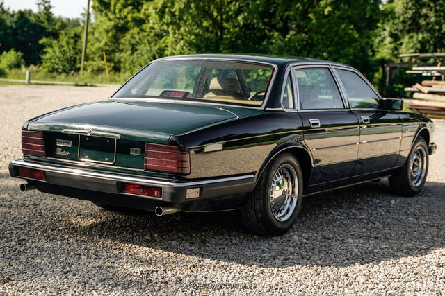 Used 1988 Jaguar XJ6 RWD image 8