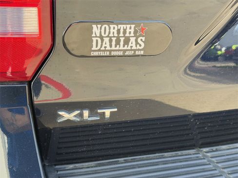 Used 2021 Ford Expedition XLT image 9