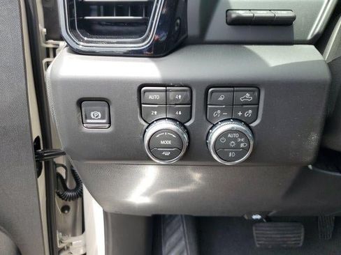 New 2026 GMC Sierra 1500 AT4 w/ Technology Package AWD/4WD image 30