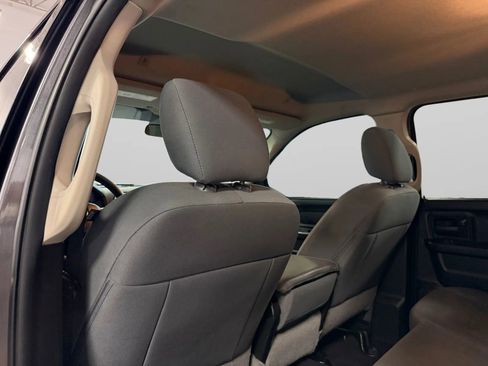 Used 2019 RAM 1500 Express image 36