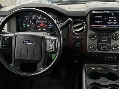 Used 2013 Ford F350 Lariat w/ Lariat Chrome Pkg image 14