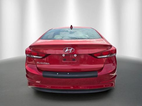 Used 2018 Hyundai Elantra Value Edition FWD image 3