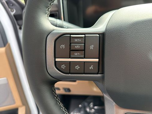 New 2026 Ford F350 Lariat w/ FX4 Off-Road Package image 22