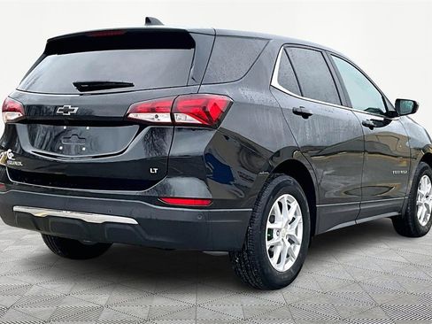 Used 2022 Chevrolet Equinox LT image 2