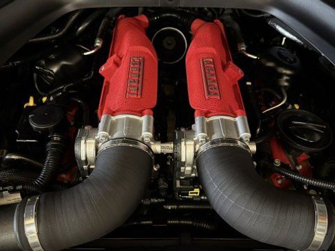 Used 2015 Ferrari California T RWD image 53
