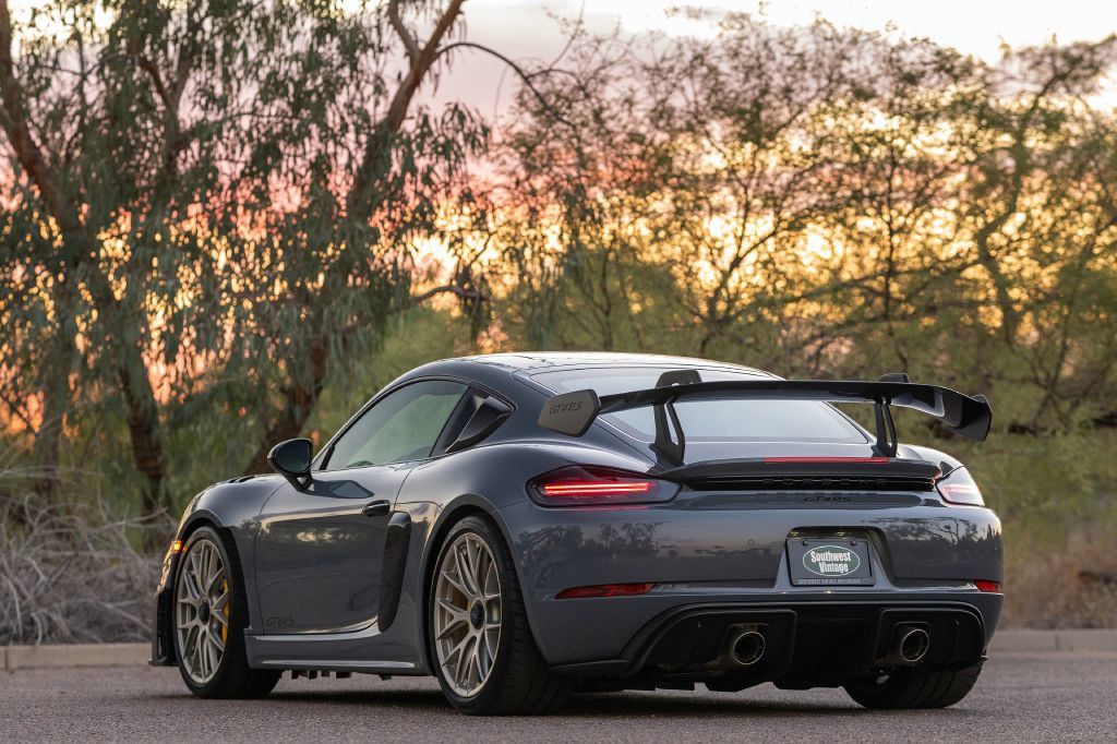 Used 2023 Porsche 718 Cayman GT4 RS RWD image 13