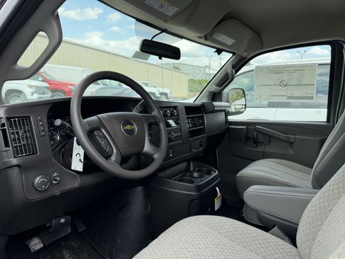 New 2026 Chevrolet Express 2500 w/ Driver Convenience Package RWD image 11