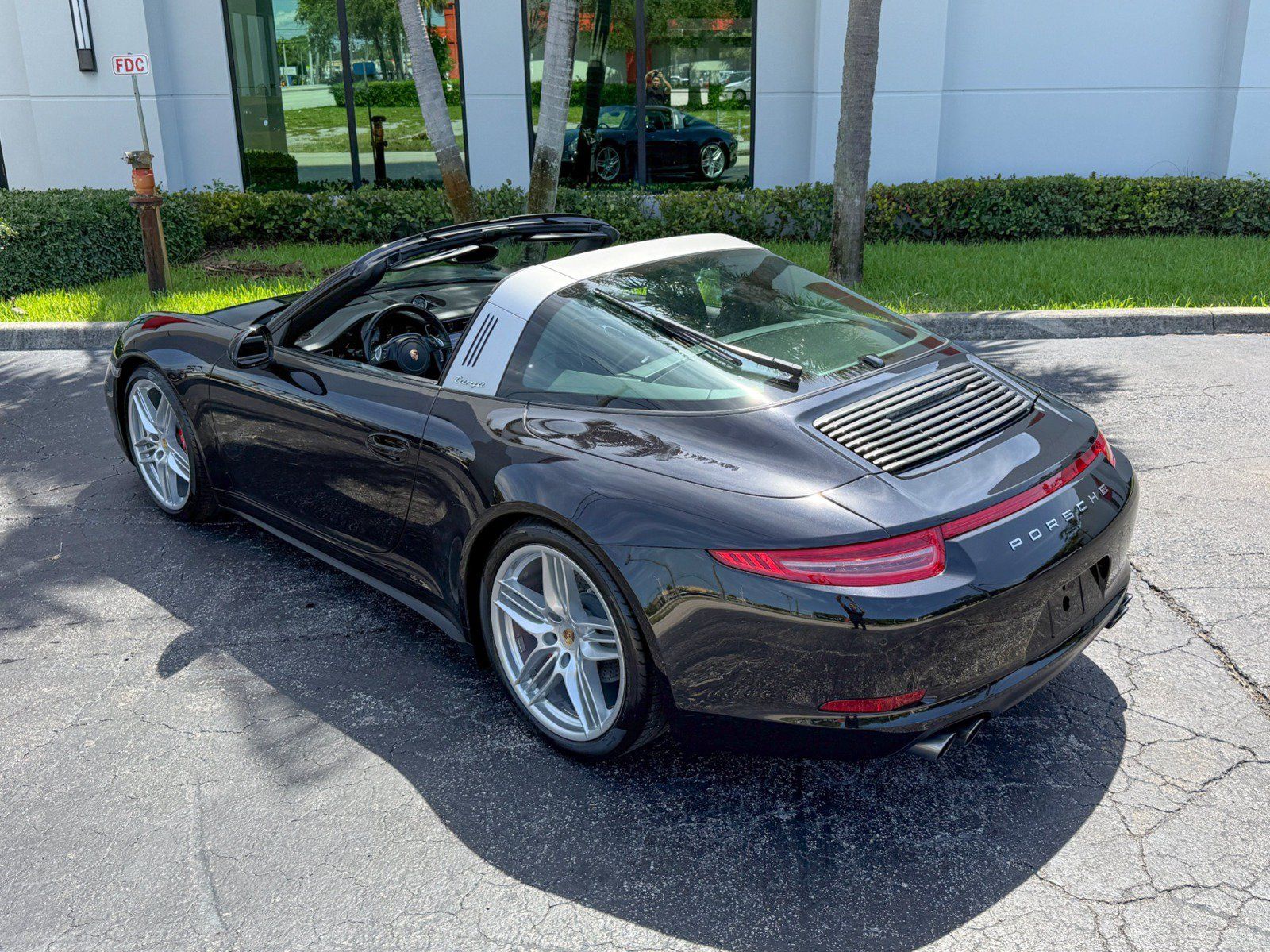 Used 2016 Porsche 911 Targa 4S AWD/4WD image 14