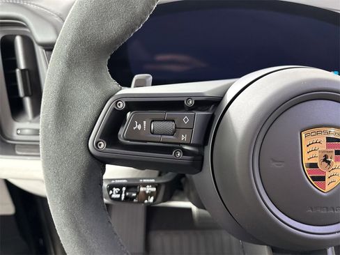 New 2026 Porsche Cayenne GTS image 38