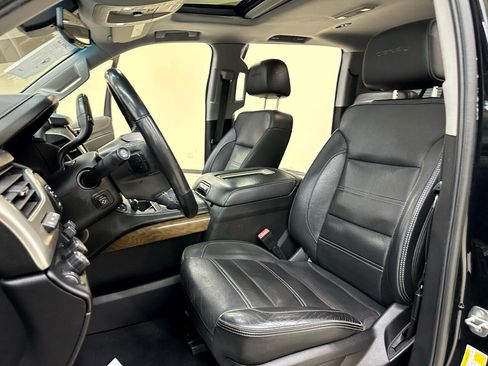 Used 2020 GMC Yukon XL Denali image 24