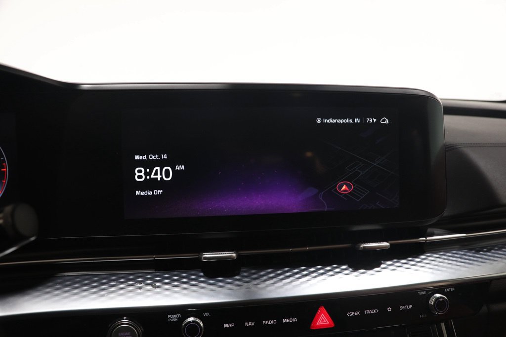 Used 2024 Kia Carnival SX Prestige FWD image 24
