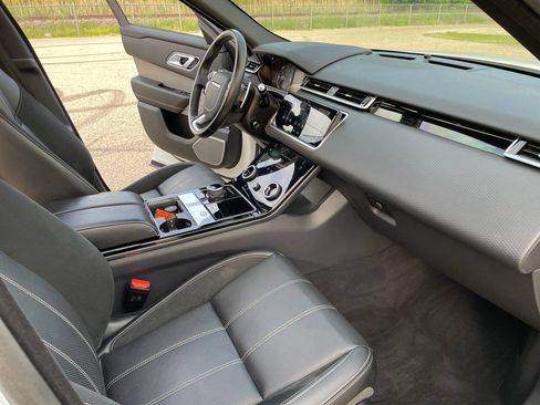 Used 2020 Land Rover Range Rover Velar R-Dynamic S AWD/4WD image 6