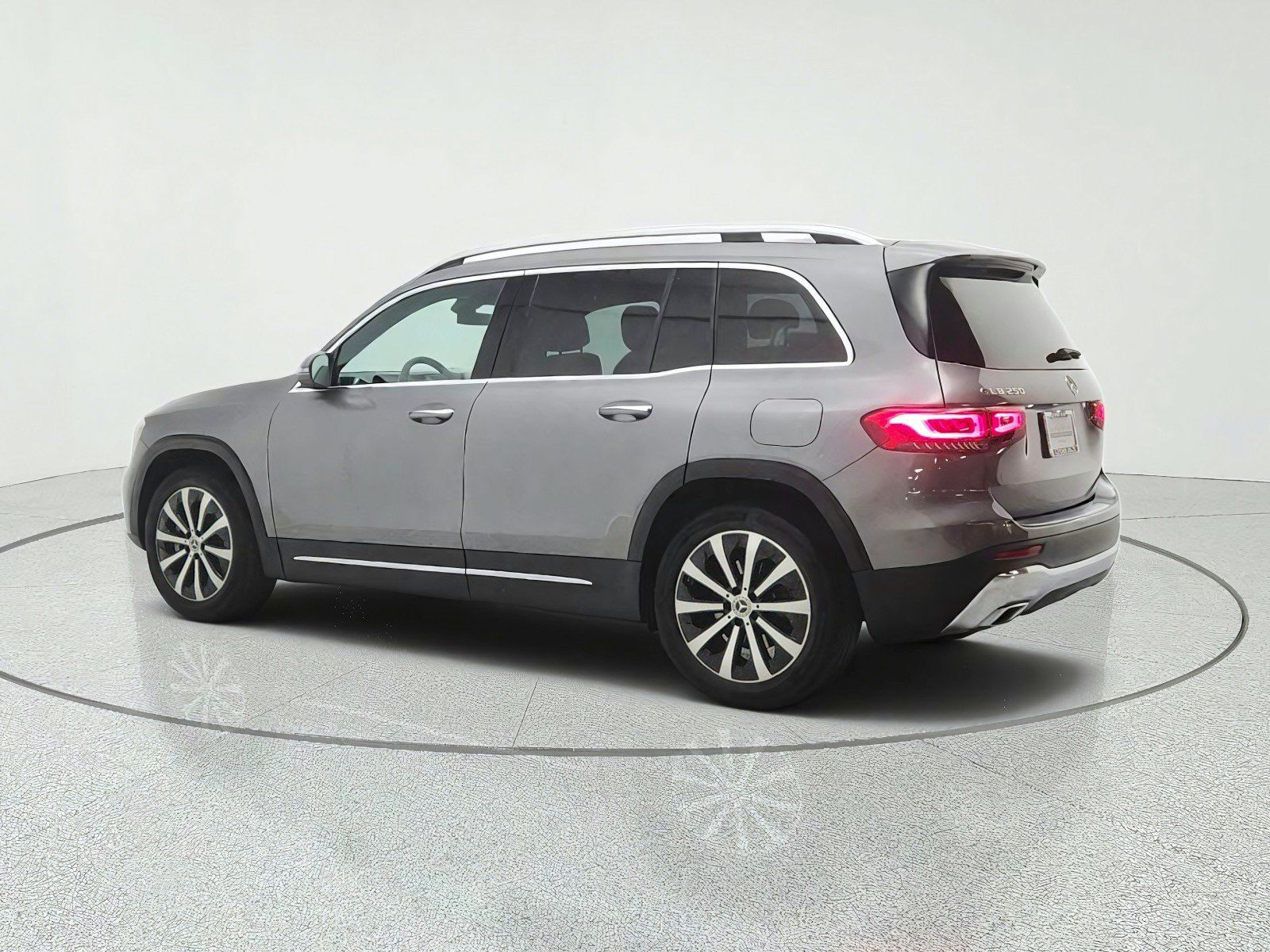 Used 2022 Mercedes-Benz GLB 250 image 7