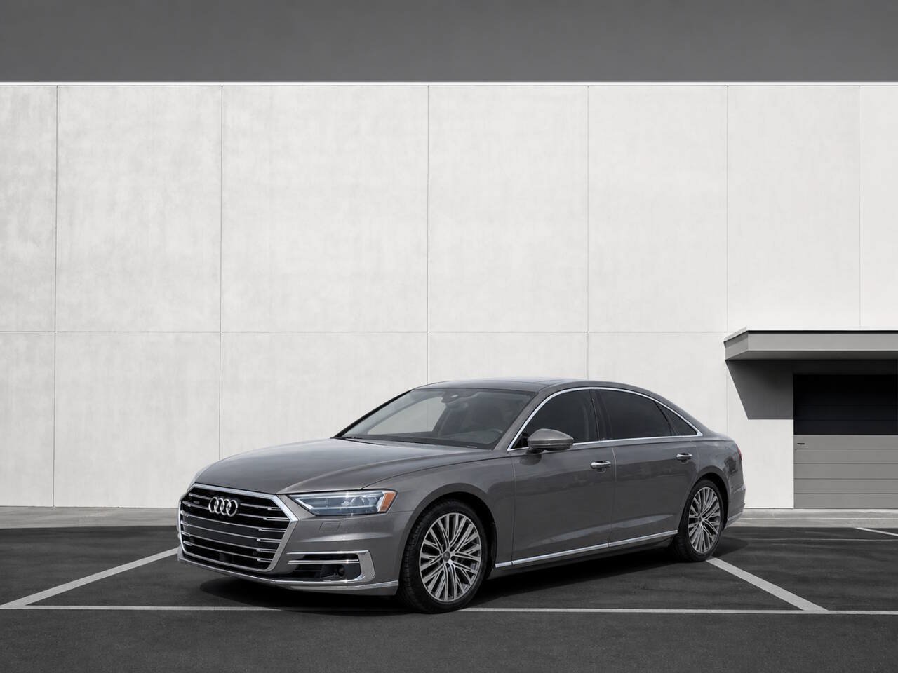 Used 2019 Audi A8 L 3.0T AWD/4WD image 2