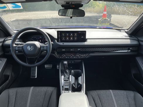 Used 2025 Honda Accord Sport image 33