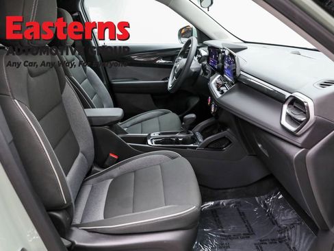 Used 2026 Chevrolet TrailBlazer LT w/ Driver Confidence Package image 24