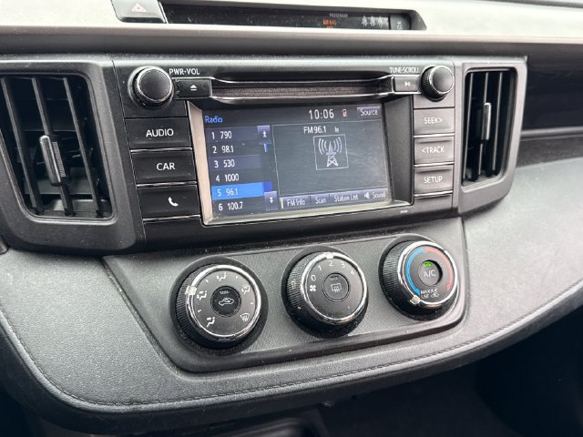 Used 2018 Toyota RAV4 LE w/ All Weather Liner Package AWD/4WD image 27